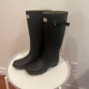 Hunter Black Waterproof Rain Boots